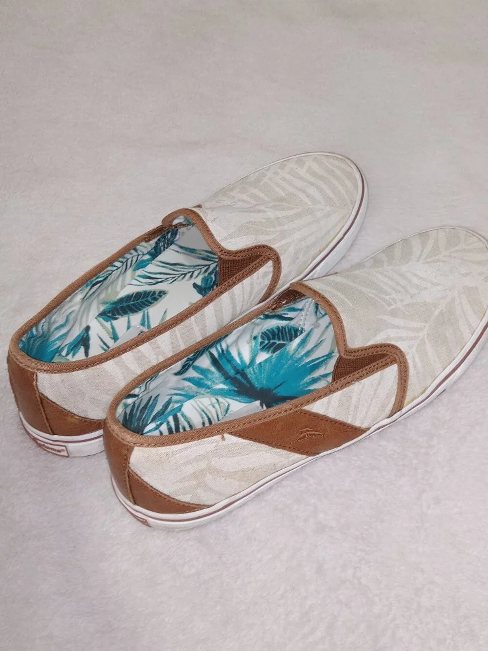 Tommy Bahama Pacific Ridge Slip On Shoes Men's Size 10 Natural/Tan Tropical